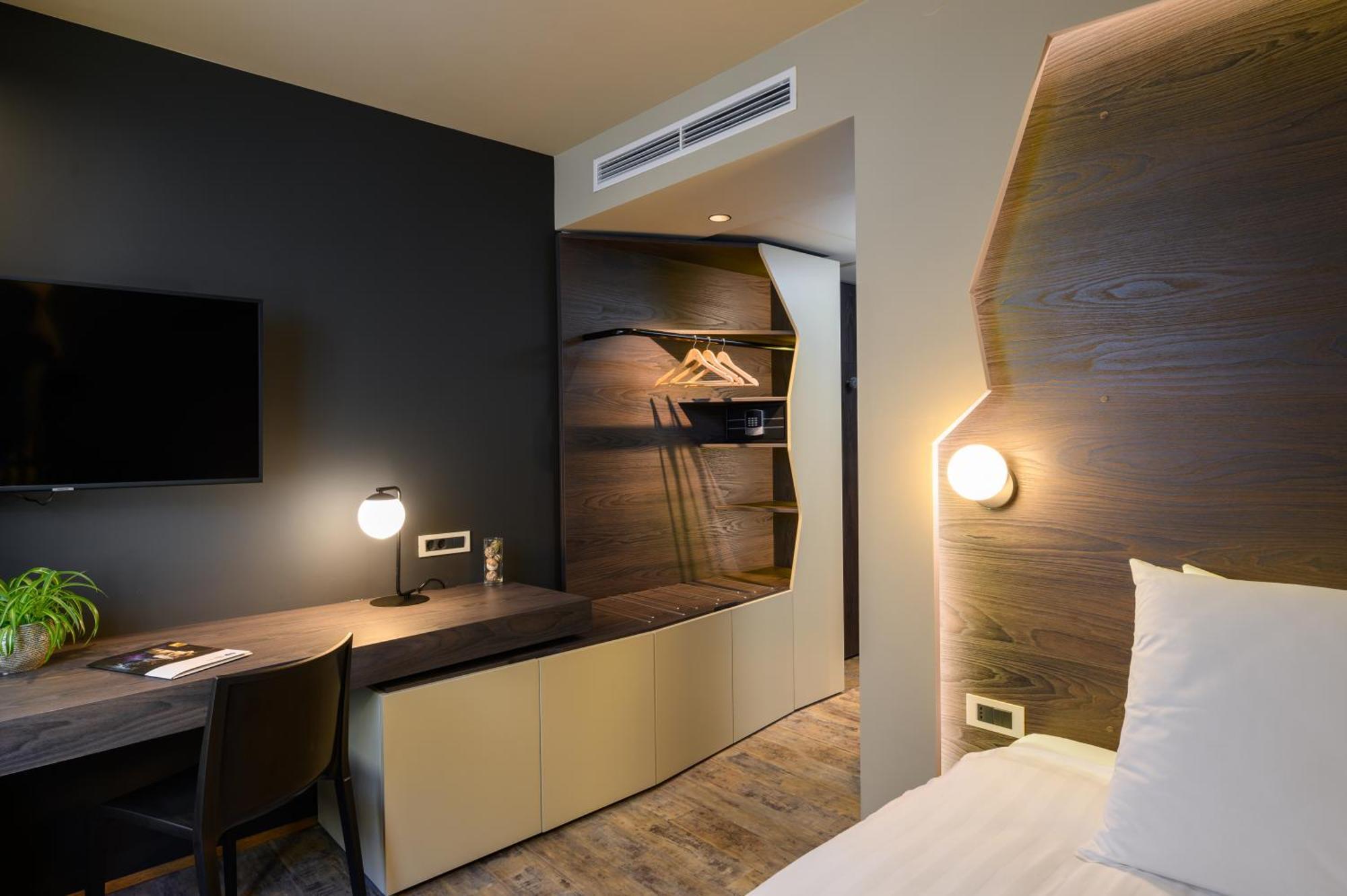 Postojna Cave Hotel Jama Room photo